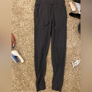 LULULEMON JOGGERS